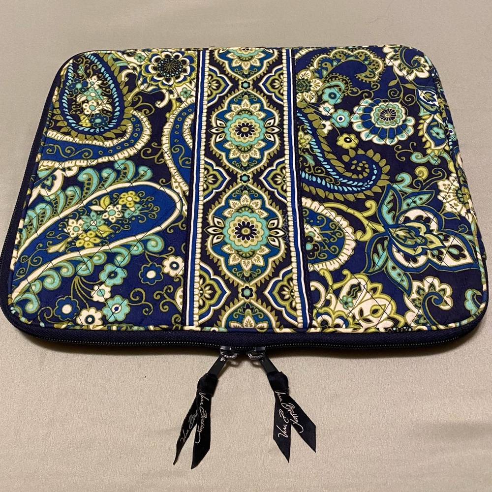 Vera Bradley Laptop Sleeve Case Bag Quilted BluePaisley